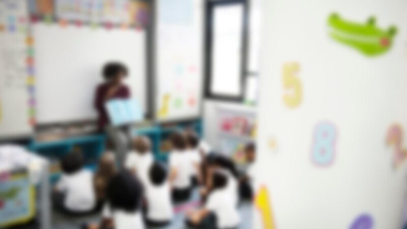 Edukacja przeciw przemocy: Policja Police wspiera uczniów w walce z hejtem