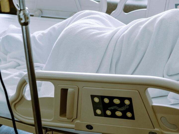 Pomóżmy szczecińskiemu hospicjum: Zbiórka pieluch dla pacjentów w potrzebie!