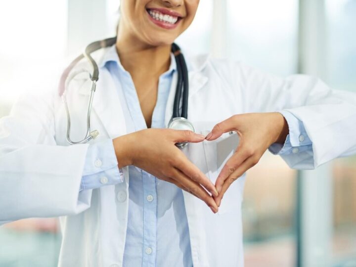 Seniorzy w akcji: naucz się ratować życie!