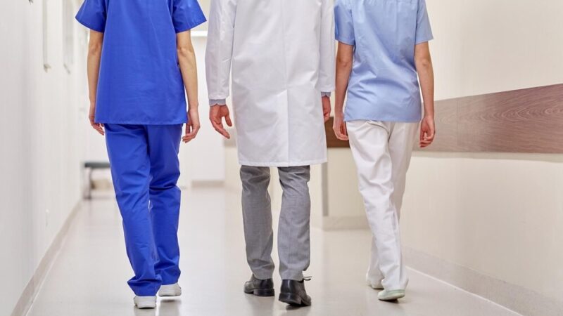 Bezpieczny Senior: Policki powiat stawia na zdrowie i edukację seniorów