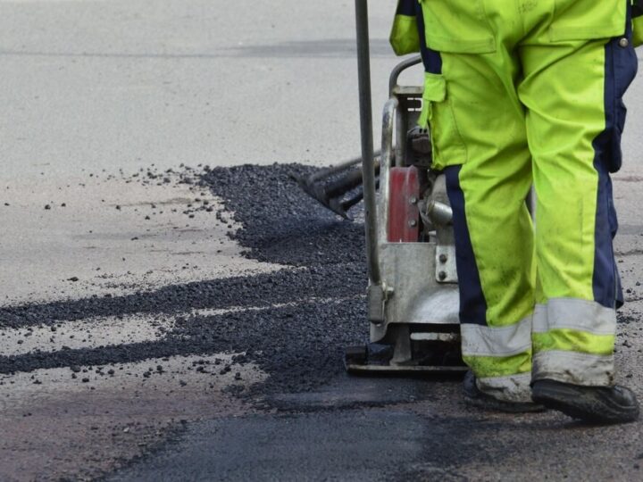 Nowe inwestycje i remonty dróg w Policach: co słychać w Wydziale Dróg Publicznych?