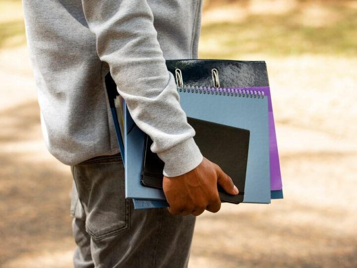 Edukacja kluczem do walki z oszustwami internetowymi