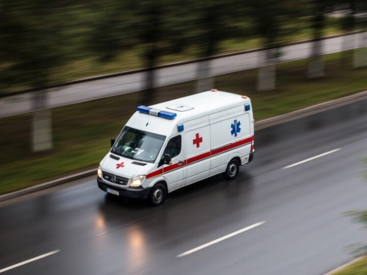 Praktyczne narzędzie do szybkiego znalezienia schronienia w kryzysie