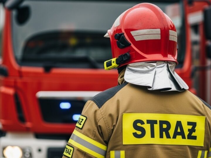 Intensywny dzień strażaków z Dobrej: szkolenia i dramatyczny pożar w Mierzynie