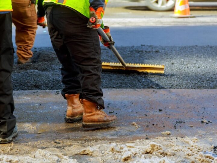 Bobolin w obliczu wyzwań drogowych: Mieszkańcy omawiają plany inwestycyjne