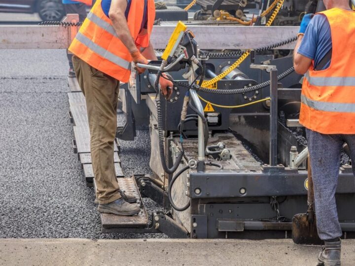 Nowa droga dla pieszych i rowerów w Gminie Dobra: prace już ruszyły!