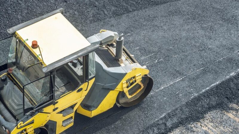 Nowy wjazd do szkoły w Mierzynie zwiększy bezpieczeństwo uczniów i poprawi komunikację