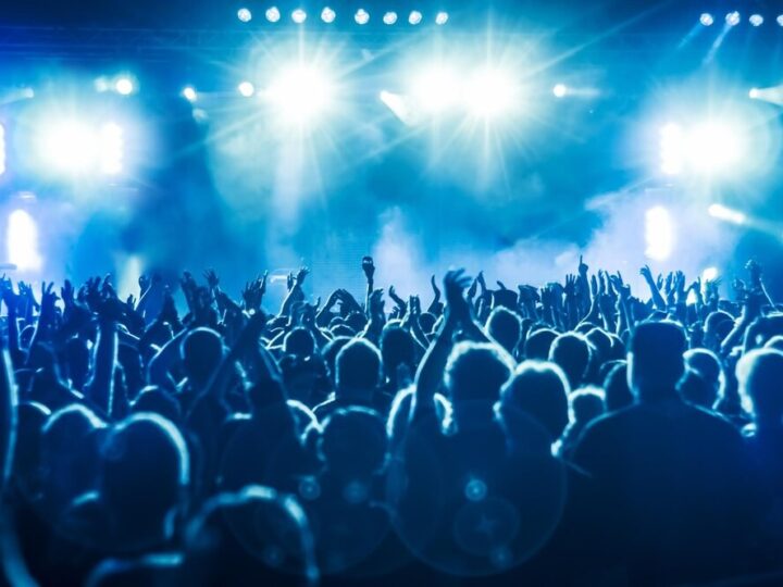 Akwenada: Muzyczna podróż ku legendom żeglarstwa