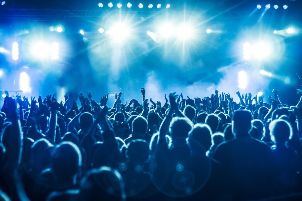 Akwenada: Muzyczna podróż ku legendom żeglarstwa