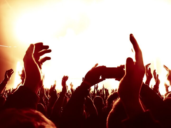 Muzyczne szaleństwo na Dniach Polic: Bryska, Łydka Grubasa i Oskar Cyms na żywo!