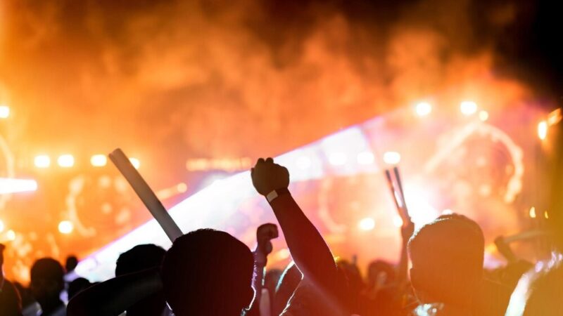 Italo Dance w Trzebieży: Letnia noc pełna tanecznych wspomnień!
