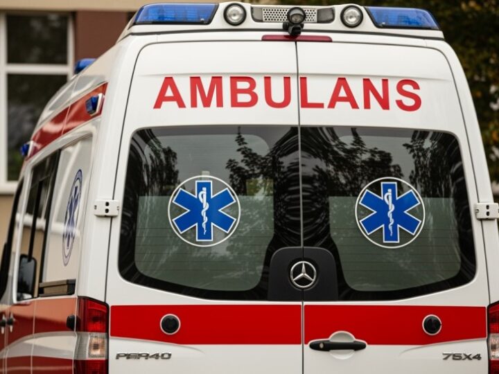 Dziesiąty defibrylator AED w Gminie Kołbaskowo – bezpieczeństwo mieszkańców na wyższym poziomie!